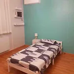 Familiale Dans Un Quartier Residentiel *